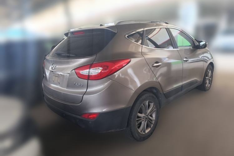 Used Hyundai ix35 2013 2.0L Automatic Two-Wheel Drive Smart GLS China IV Standard Rear Right 45 Deg