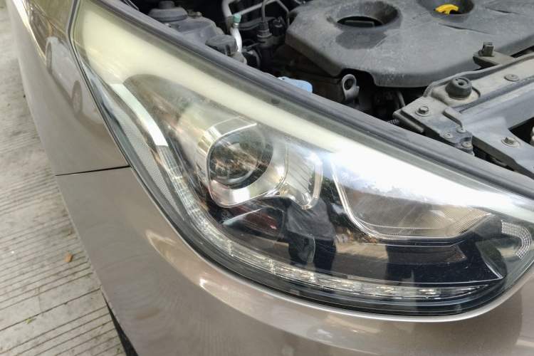 Used Hyundai ix35 2013 2.0L Automatic Two-Wheel Drive Smart GLS China IV Standard Right Front Headlight