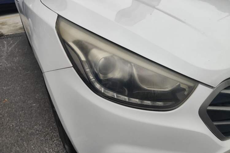 Used Hyundai ix35 2013 2.0L Automatic Two-Wheel Drive Smart GLS China V Standard Right Front Headlight
