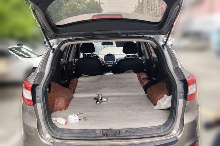 Used Hyundai ix35 2013 2.0L Automatic Two-Wheel Drive Smart GLS China IV Standard Trunk