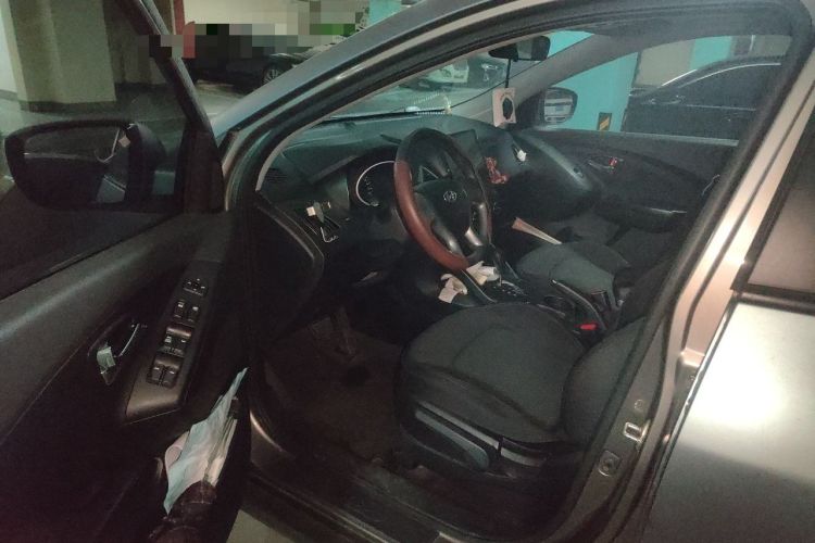 Used Hyundai ix35 2013 2.0L Automatic 2WD Comfort GL China IV Standard Driver Seat