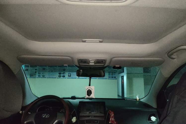 Used Hyundai ix35 2013 2.0L Automatic 2WD Comfort GL China IV Standard Headliner