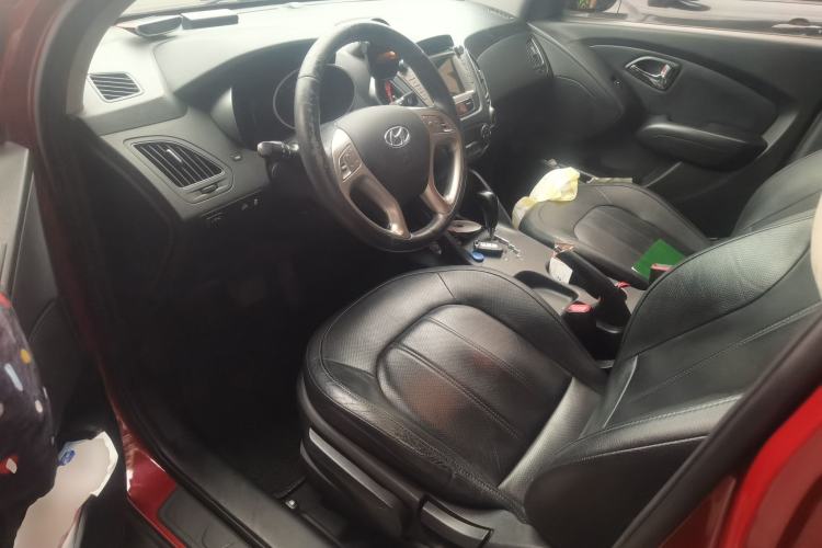 Used Hyundai ix35 2013 2.0L Automatic Two-Wheel Drive Smart GLS China IV Standard Driver Seat