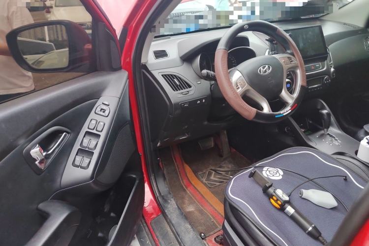 Used Hyundai ix35 2013 2.0L Automatic Two-Wheel Drive Smart GLS China IV Standard Driver Seat