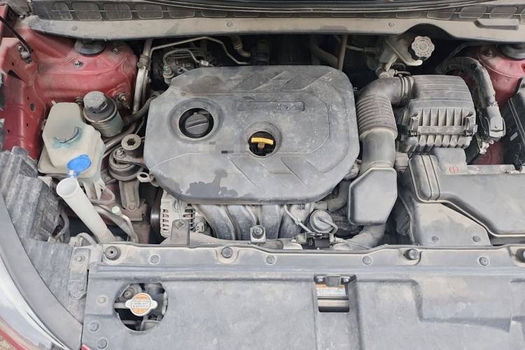 Used Hyundai ix35 2013 2.0L Automatic Two-Wheel Drive Smart GLS China IV Standard Engine Bay