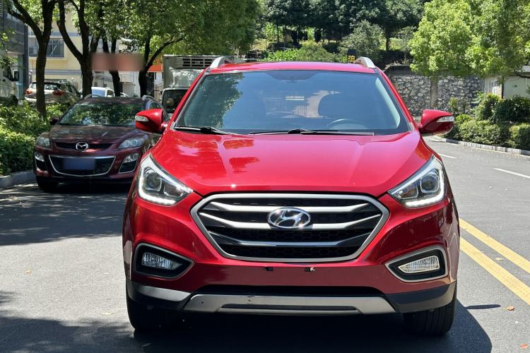 Used Hyundai ix35 2013 2.0L Automatic Two-Wheel Drive Smart GLS China IV Standard Exterior 1