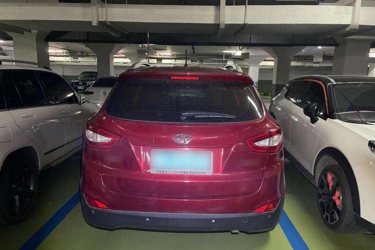 Used Hyundai ix35 2013 2.0L Automatic Two-Wheel Drive Smart GLS China IV Standard Exterior 2