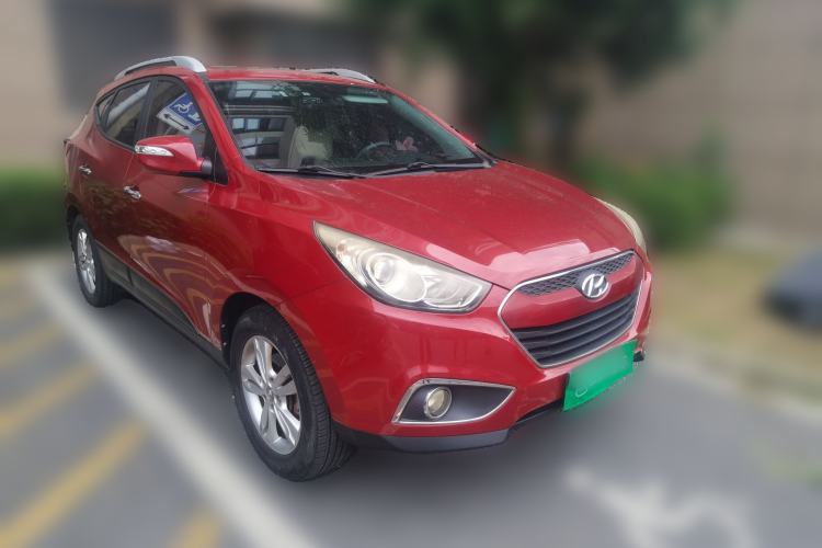 Used Hyundai ix35 2013 2.0L Automatic Two-Wheel Drive Smart GLS China IV Standard Front Right 45 Deg