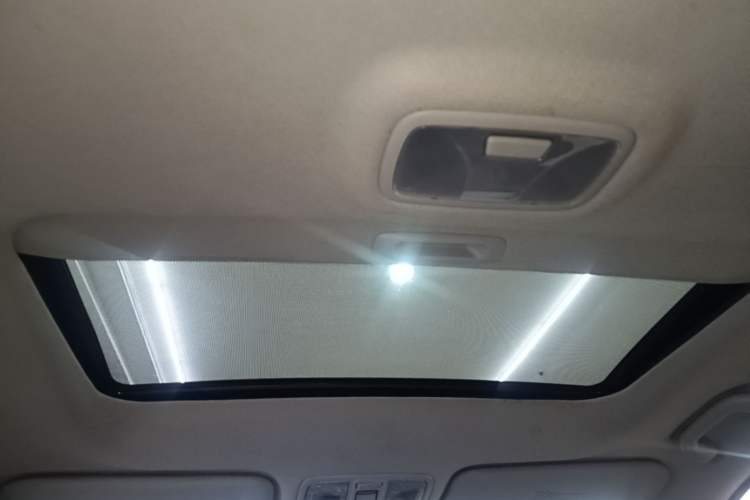 Used Hyundai ix35 2013 2.0L Automatic Two-Wheel Drive Smart GLS China IV Standard Headliner
