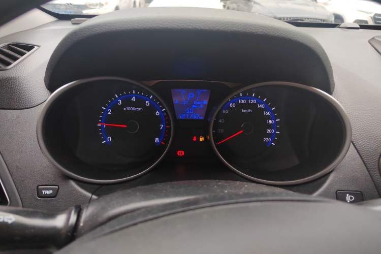 Used Hyundai ix35 2013 2.0L Automatic Two-Wheel Drive Smart GLS China IV Standard Instrument Cluster