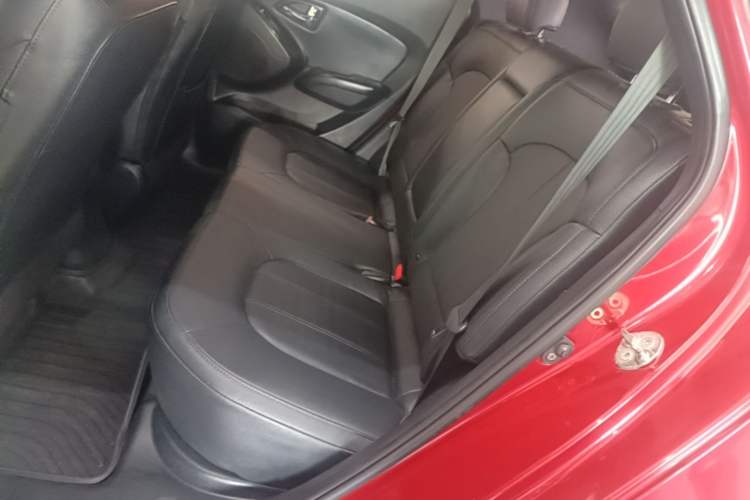 Used Hyundai ix35 2013 2.0L Automatic Two-Wheel Drive Smart GLS China IV Standard Left Rear Seat