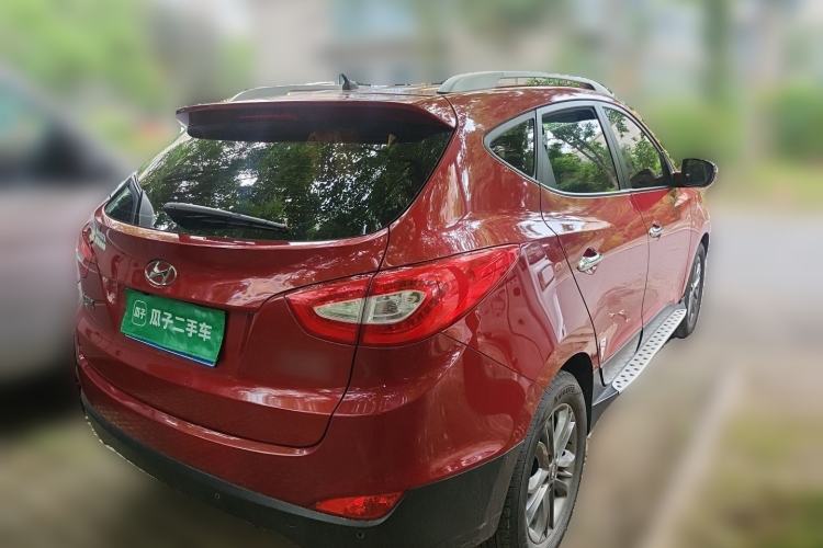 Used Hyundai ix35 2013 2.0L Automatic Two-Wheel Drive Smart GLS China IV Standard Rear Right 45 Deg