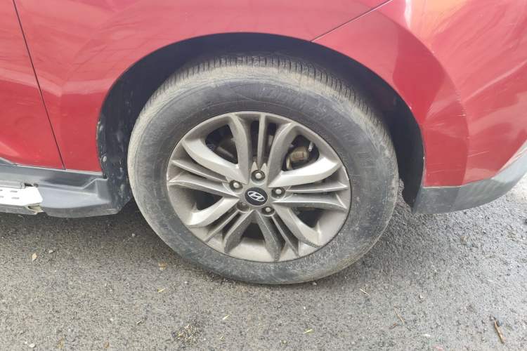 Used Hyundai ix35 2013 2.0L Automatic Two-Wheel Drive Smart GLS China IV Standard Right Front Wheel Hub