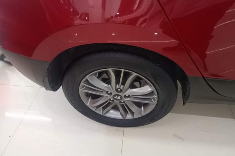 Used Hyundai ix35 2013 2.0L Automatic Two-Wheel Drive Smart GLS China IV Standard Right Rear Wheel Hub