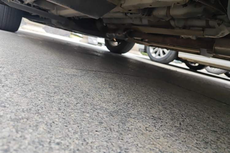 Used Hyundai ix35 2013 2.0L Automatic Two-Wheel Drive Smart GLS China IV Standard Chassis Rear Left
