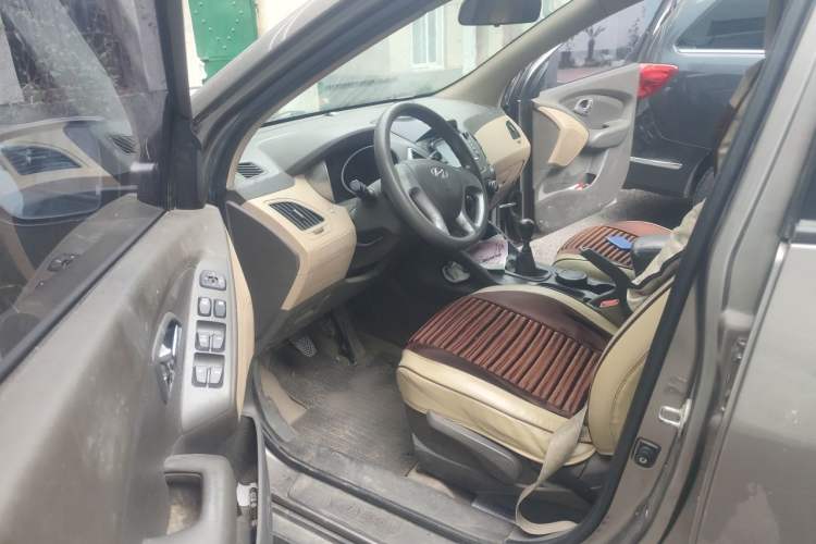 Used Hyundai ix35 2013 2.0L Manual Two-Wheel Drive Comfort GL China V Standard Driver Seat