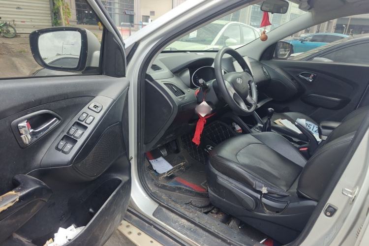Used Hyundai ix35 2013 2.0L Manual 2WD Comfort GL China IV Standard Driver Seat