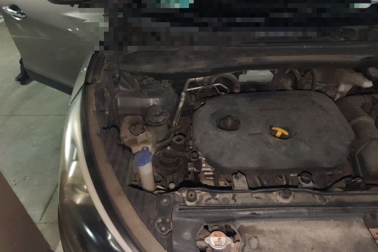 Used Hyundai ix35 2013 2.0L Automatic Two-Wheel Drive Smart GLS China IV Standard Engine Bay Right