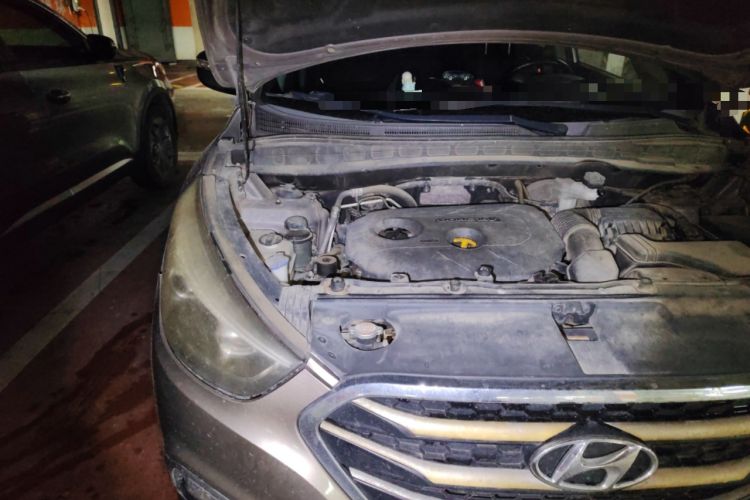 Used Hyundai ix35 2013 2.0L Automatic Two-Wheel Drive Smart GLS China IV Standard Engine Bay Right