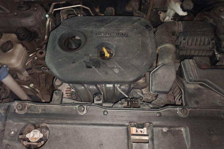 Used Hyundai ix35 2013 2.0L Automatic Two-Wheel Drive Smart GLS China IV Standard Engine Bay