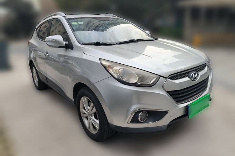 Used Hyundai ix35 2013 2.0L Automatic Two-Wheel Drive Smart GLS China IV Standard Front Right 45 Deg