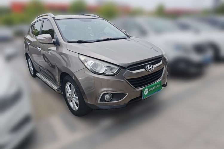 Used Hyundai ix35 2013 2.0L Automatic Two-Wheel Drive Smart GLS China IV Standard Front Right 45 Deg