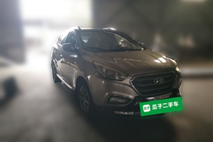 Used Hyundai ix35 2013 2.0L Automatic 2WD Comfort GL China IV Standard Front Right 45 Deg