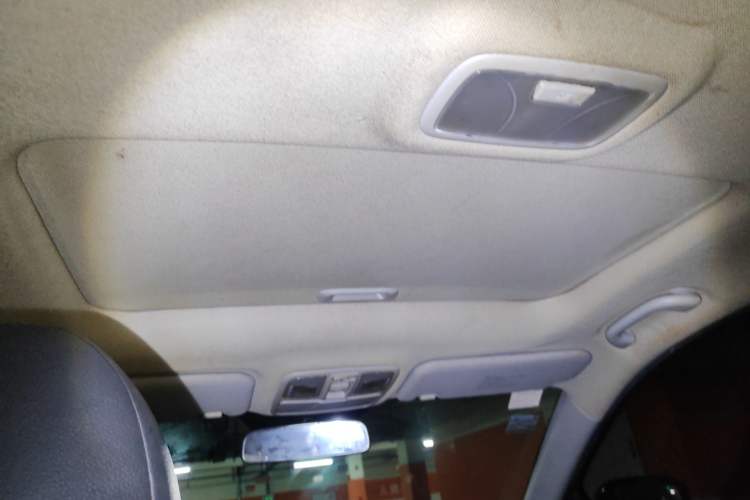 Used Hyundai ix35 2013 2.0L Automatic Two-Wheel Drive Smart GLS China IV Standard Headliner