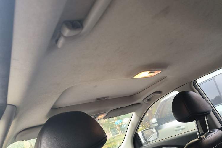 Used Hyundai ix35 2013 2.0L Automatic Two-Wheel Drive Smart GLS China IV Standard Headliner