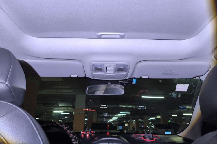 Used Hyundai ix35 2013 2.0L Automatic Two-Wheel Drive Smart GLS China IV Standard Headliner