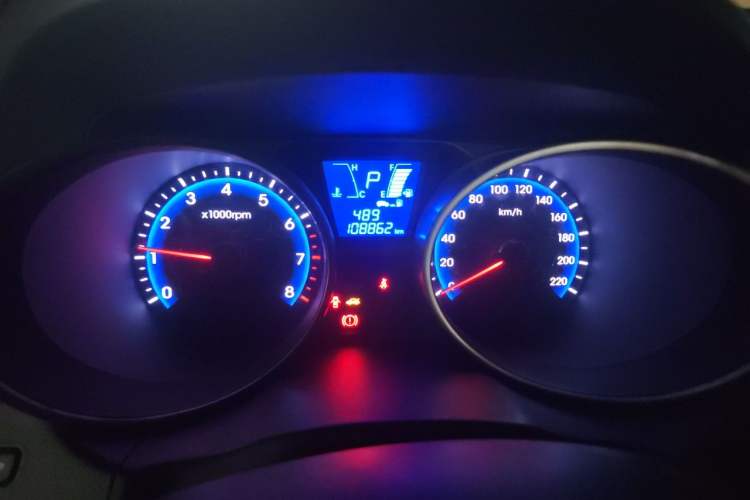Used Hyundai ix35 2013 2.0L Automatic Two-Wheel Drive Smart GLS China IV Standard Instrument Cluster