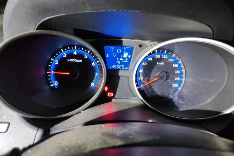 Used Hyundai ix35 2013 2.0L Automatic Two-Wheel Drive Smart GLS China IV Standard Instrument Cluster