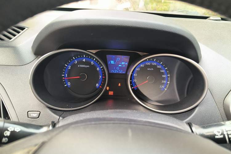 Used Hyundai ix35 2013 2.0L Automatic Two-Wheel Drive Smart GLS China IV Standard Instrument Cluster