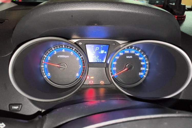 Used Hyundai ix35 2013 2.0L Automatic Two-Wheel Drive Smart GLS China IV Standard Instrument Cluster