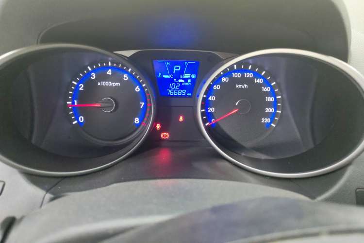Used Hyundai ix35 2013 2.0L Automatic Two-Wheel Drive Smart GLS China IV Standard Instrument Cluster