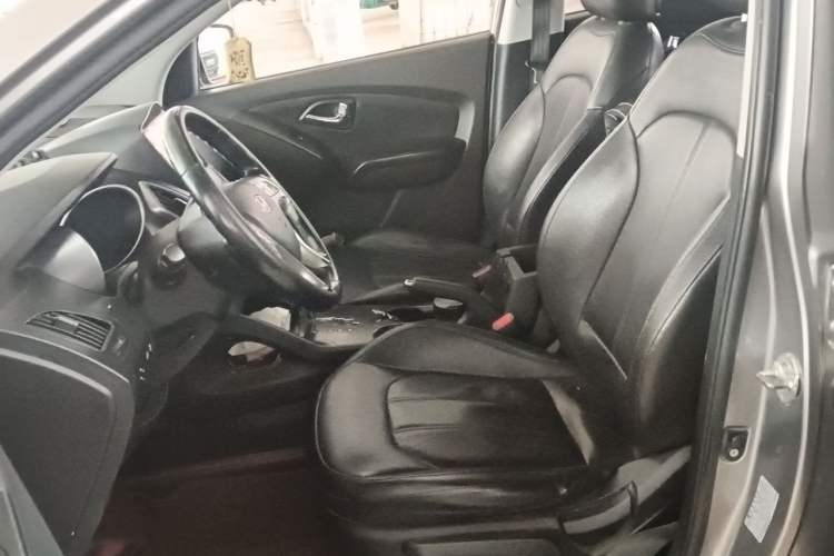 Used Hyundai ix35 2013 2.0L Automatic Two-Wheel Drive Smart GLS China IV Standard Left Front Seat