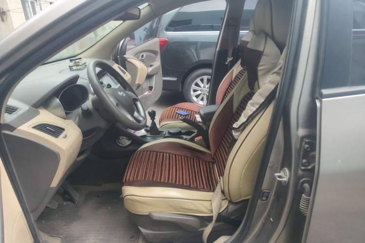 Used Hyundai ix35 2013 2.0L Manual Two-Wheel Drive Comfort GL China V Standard Left Front Seat
