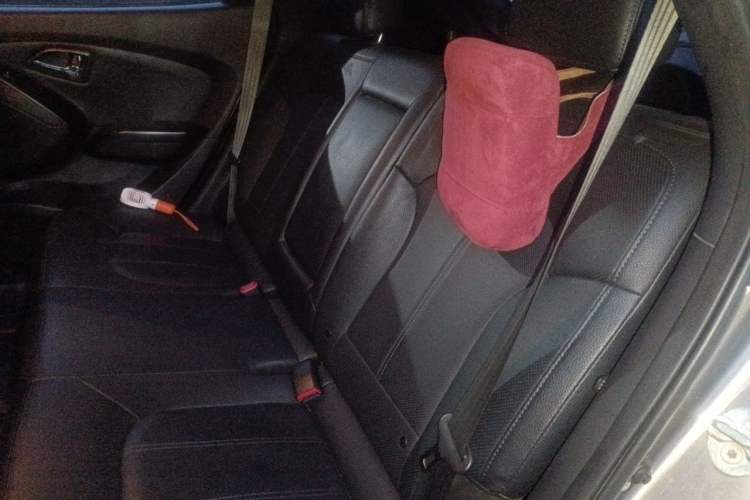 Used Hyundai ix35 2013 2.0L Automatic Two-Wheel Drive Smart GLS China IV Standard Left Rear Seat