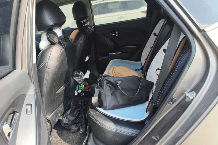 Used Hyundai ix35 2013 2.0L Automatic 2WD Comfort GL China IV Standard Left Rear Seat