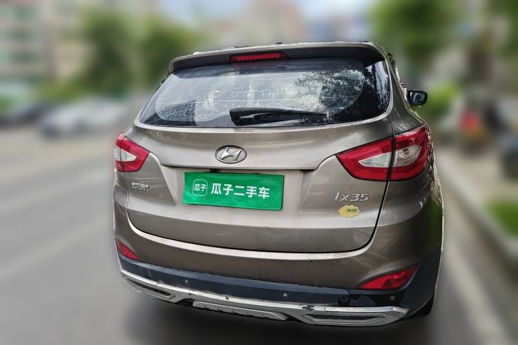 Used Hyundai ix35 2013 2.0L Automatic Two-Wheel Drive Smart GLS China IV Standard Rear