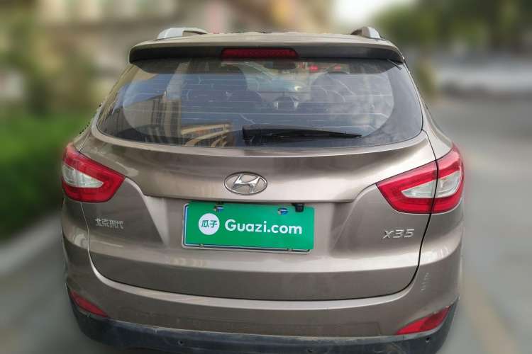 Used Hyundai ix35 2013 2.0L Automatic Two-Wheel Drive Smart GLS China IV Standard Rear