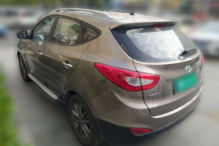 Used Hyundai ix35 2013 2.0L Automatic Two-Wheel Drive Smart GLS China IV Standard Rear Left 45 Deg