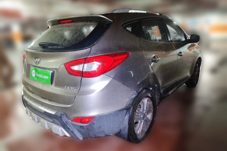 Used Hyundai ix35 2013 2.0L Automatic Two-Wheel Drive Smart GLS China IV Standard Rear Right 45 Deg