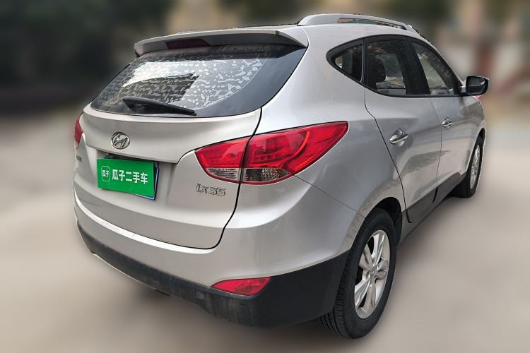 Used Hyundai ix35 2013 2.0L Automatic Two-Wheel Drive Smart GLS China IV Standard Rear Right 45 Deg