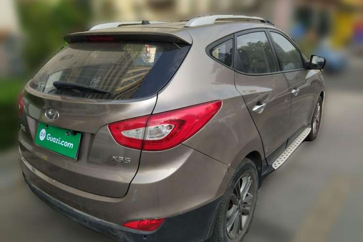Used Hyundai ix35 2013 2.0L Automatic Two-Wheel Drive Smart GLS China IV Standard Rear Right 45 Deg