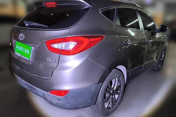 Used Hyundai ix35 2013 2.0L Automatic Two-Wheel Drive Smart GLS China IV Standard Rear Right 45 Deg