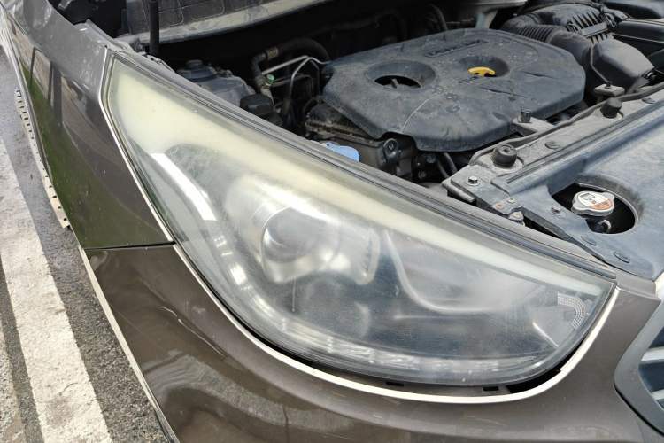 Used Hyundai ix35 2013 2.0L Automatic Two-Wheel Drive Smart GLS China IV Standard Right Front Headlight