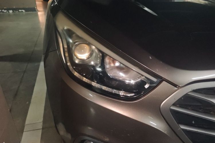 Used Hyundai ix35 2013 2.0L Automatic Two-Wheel Drive Smart GLS China IV Standard Right Front Headlight