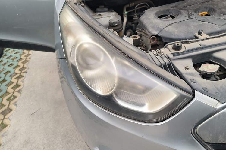 Used Hyundai ix35 2013 2.0L Automatic Two-Wheel Drive Smart GLS China IV Standard Right Front Headlight