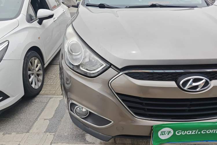 Used Hyundai ix35 2013 2.0L Automatic Two-Wheel Drive Smart GLS China IV Standard Right Front Headlight